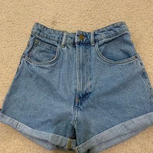 high waist mom jeans short
